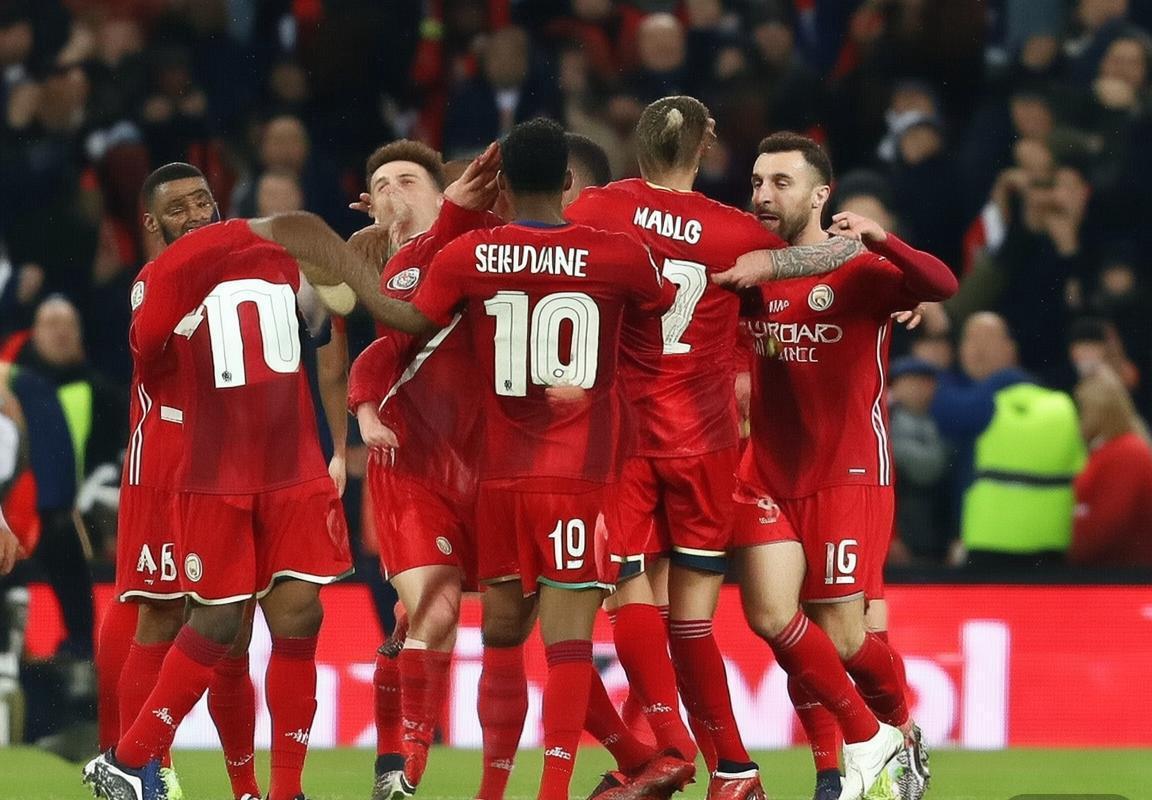 欧冠小组赛：曼城力克皇马搅动死亡之组，阿森纳强势领跑积分榜